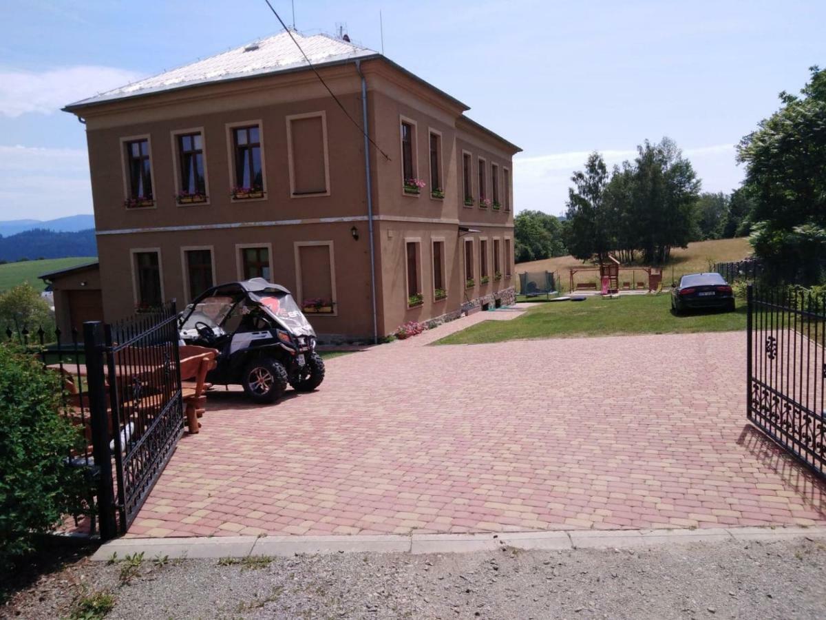 Pension Stara Skola Vysoke Zibridovice 외부 사진
