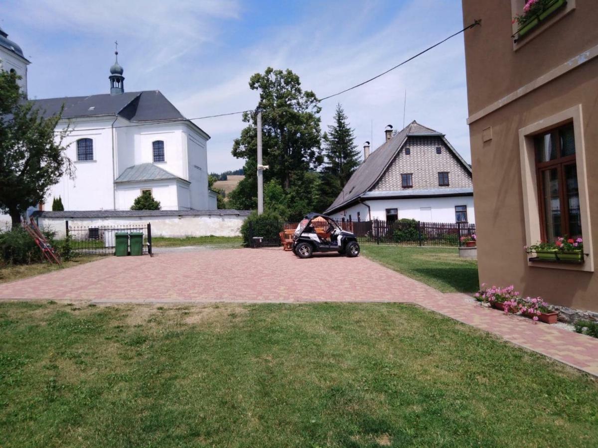 Pension Stara Skola Vysoke Zibridovice 외부 사진
